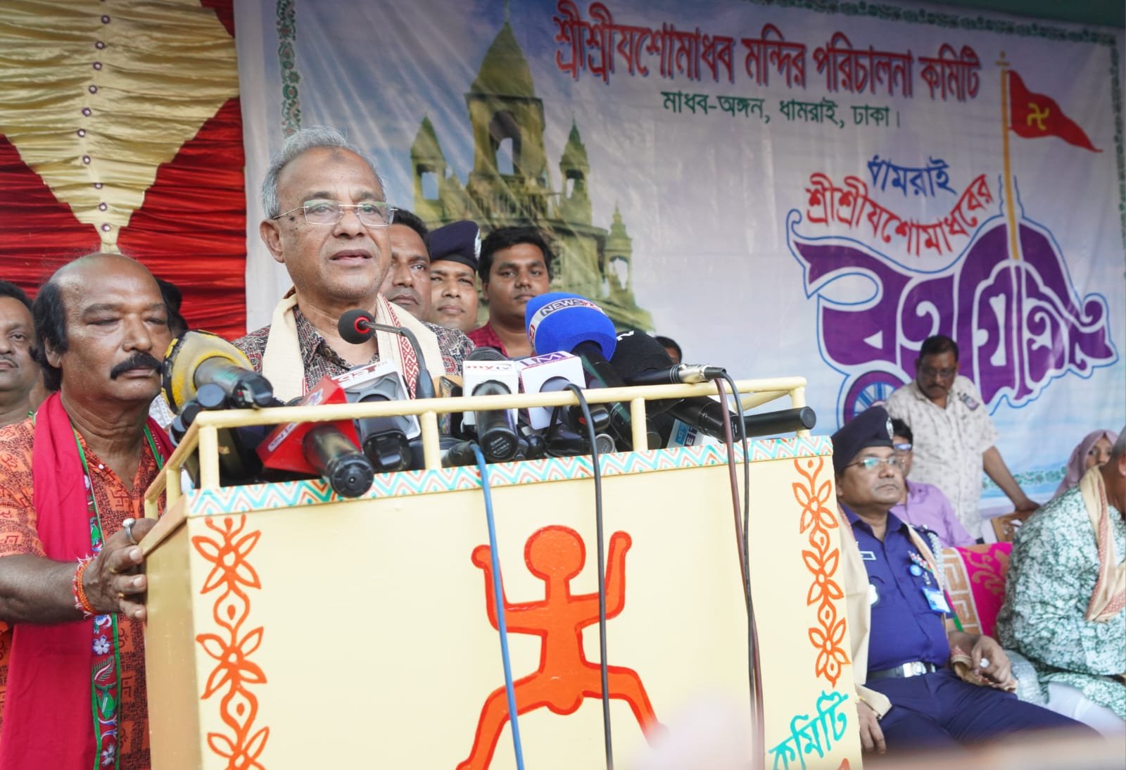 রথযাত্রায় সব শ্রেণি-পেশার মানুষের অংশগ্রহণ অসাম্প্রদায়িক ঐতিহ্যের প্রতিফলন- স্বরাষ্ট্র উপদেষ্টা