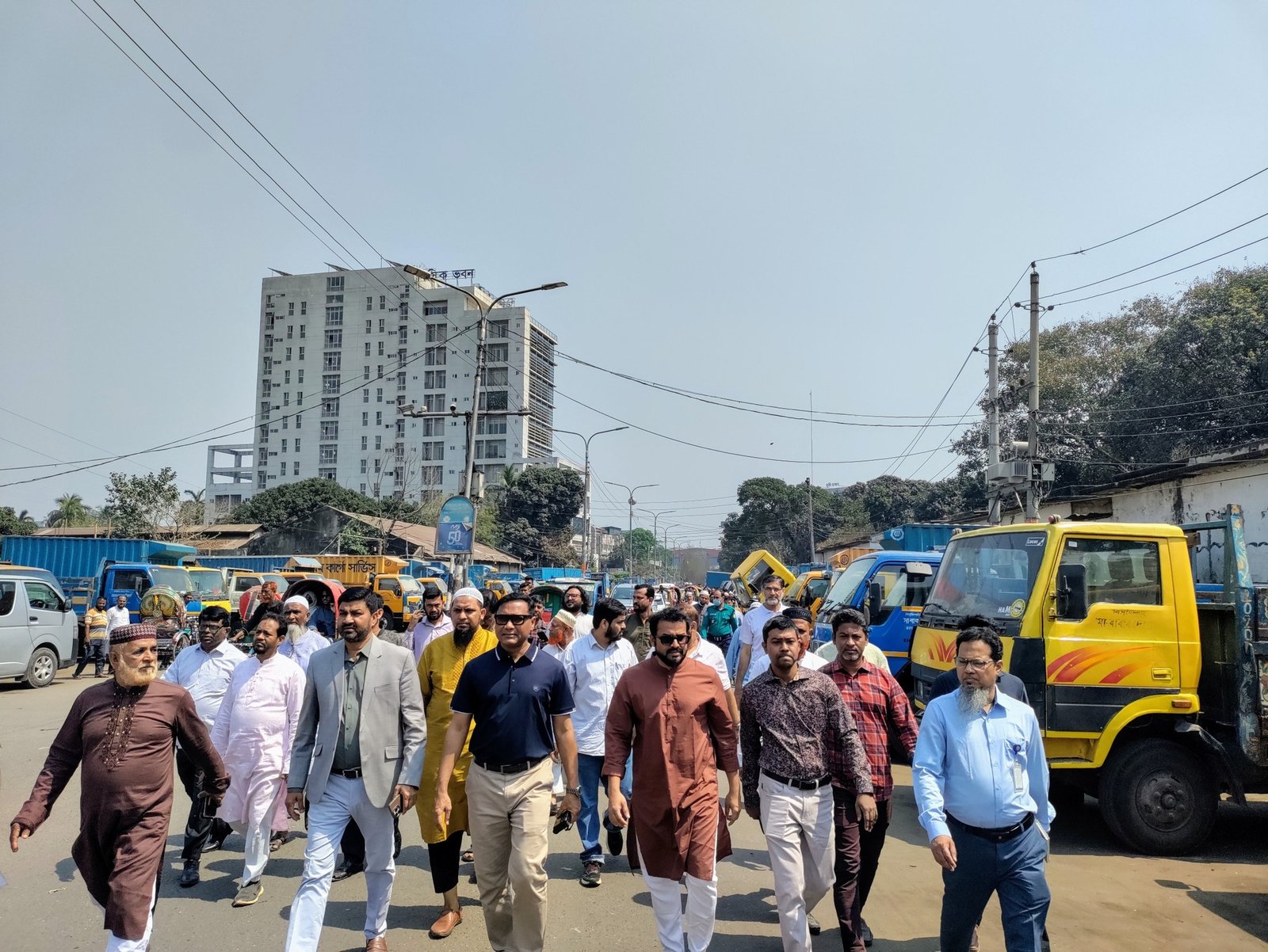 তেজগাঁও রেলগেট থেকে সাতরাস্তা পর্যন্ত সড়কে শৃঙ্খলা নিশ্চিত করার নির্দেশনা ডিএনসিসি প্রশাসকের।