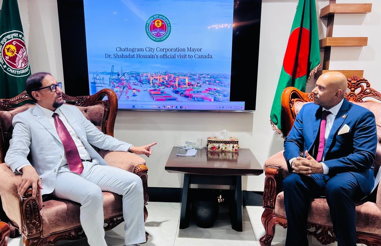চট্টগ্রাম সিটির মেয়রের সঙ্গে সৌজন্য সাক্ষাৎ করলেন কানাডার হাইকমিশনার