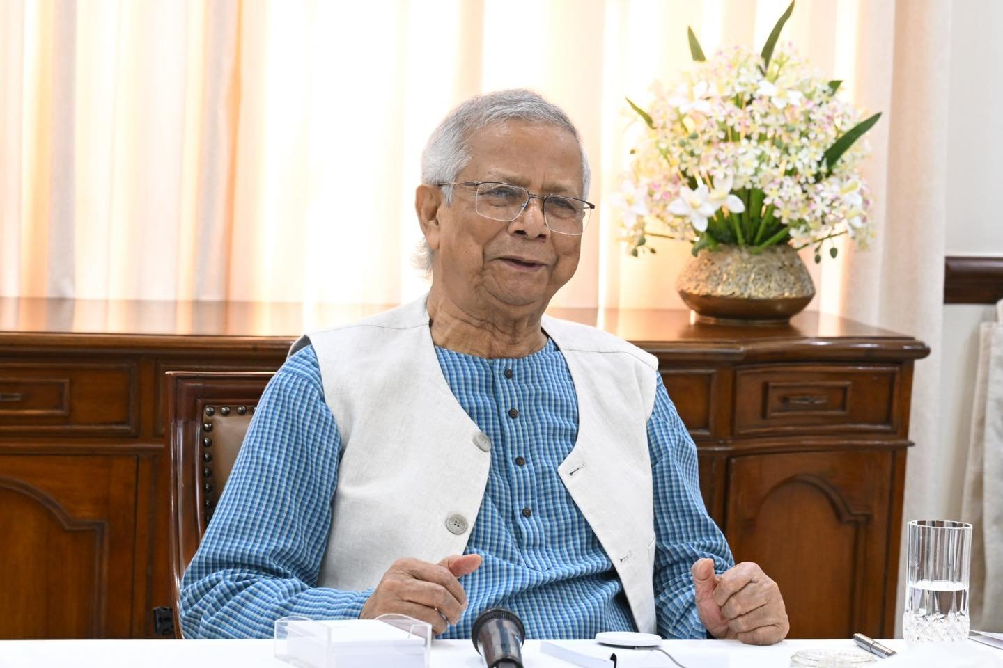 আগামী নির্বাচনকে ঐতিহাসিক ও স্মরণীয় করে রাখতে হবে: উপজেলা নির্বাহীদের উদ্দেশ্যে প্রধান উপদেষ্টা