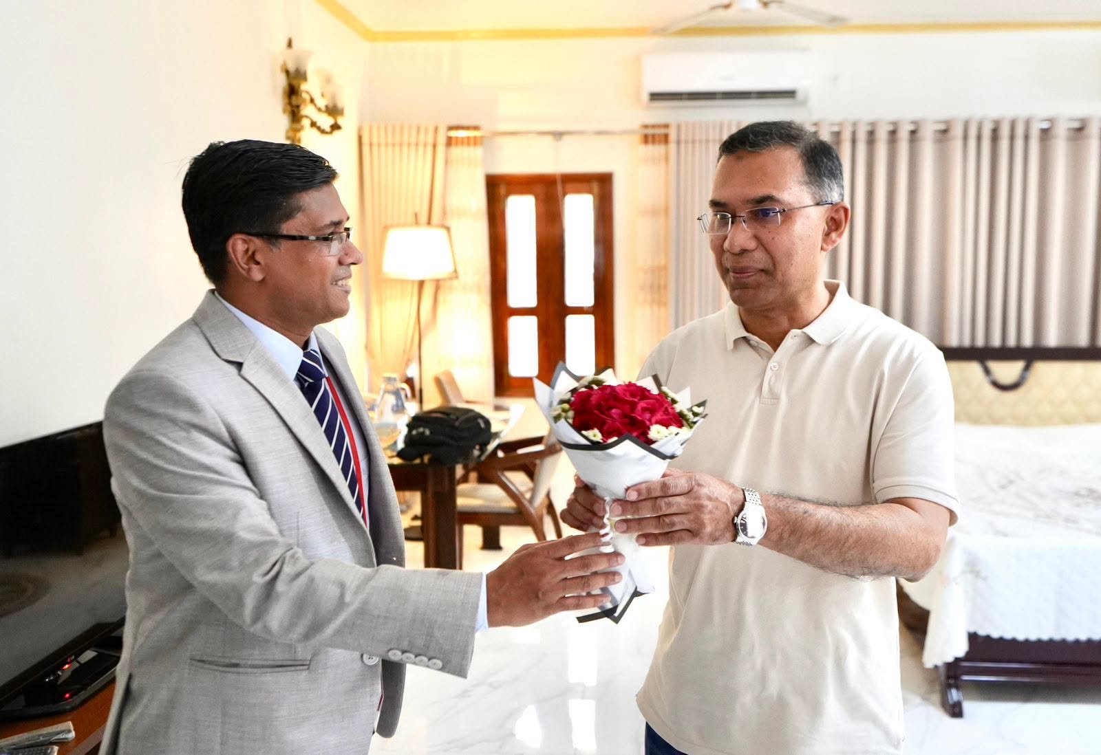 বগুড়ায় পৌঁছালেন প্রধানমন্ত্রী তারেক রহমান