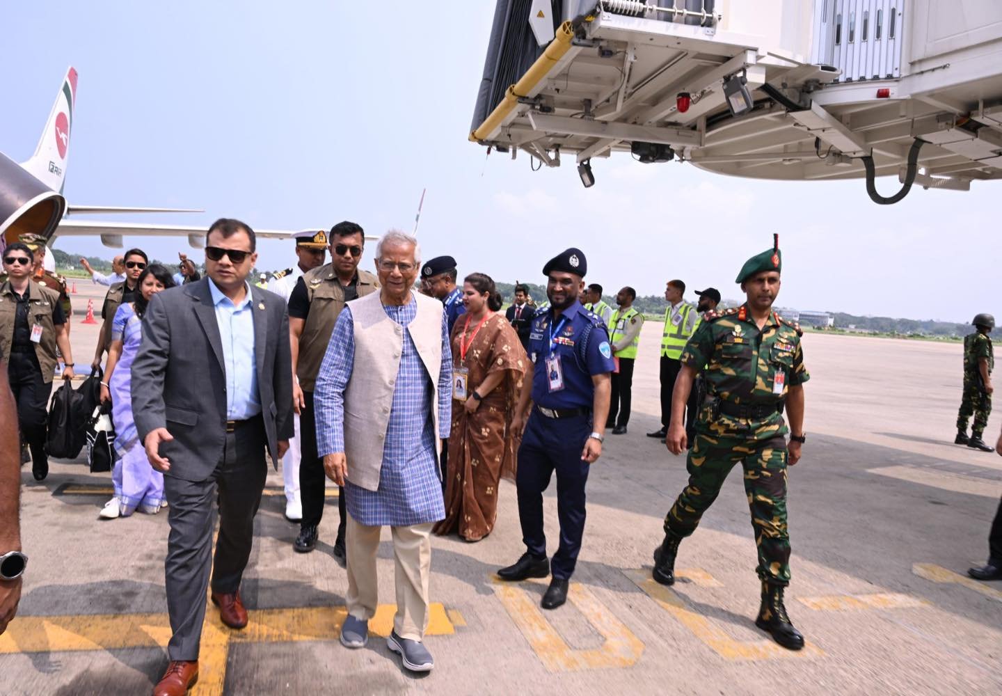 দায়িত্ব গ্রহণের পর প্রথমবারের মতো চট্টগ্রামে প্রধান উপদেষ্টা