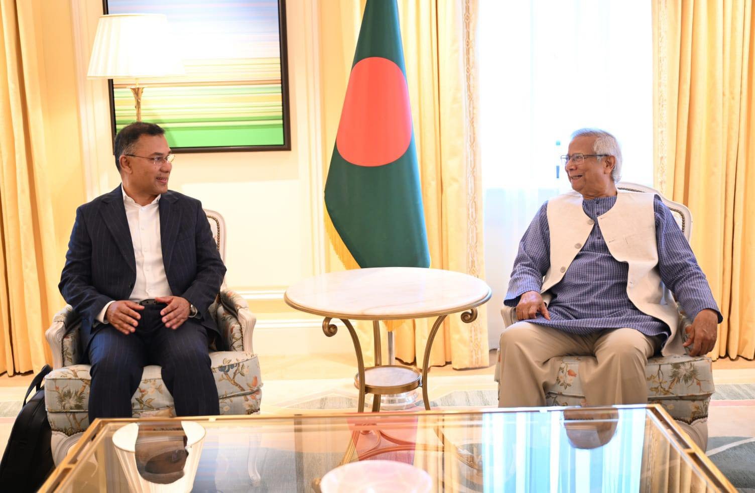 প্রধান উপদেষ্টার সঙ্গে তারেক রহমানের বৈঠক শুরু