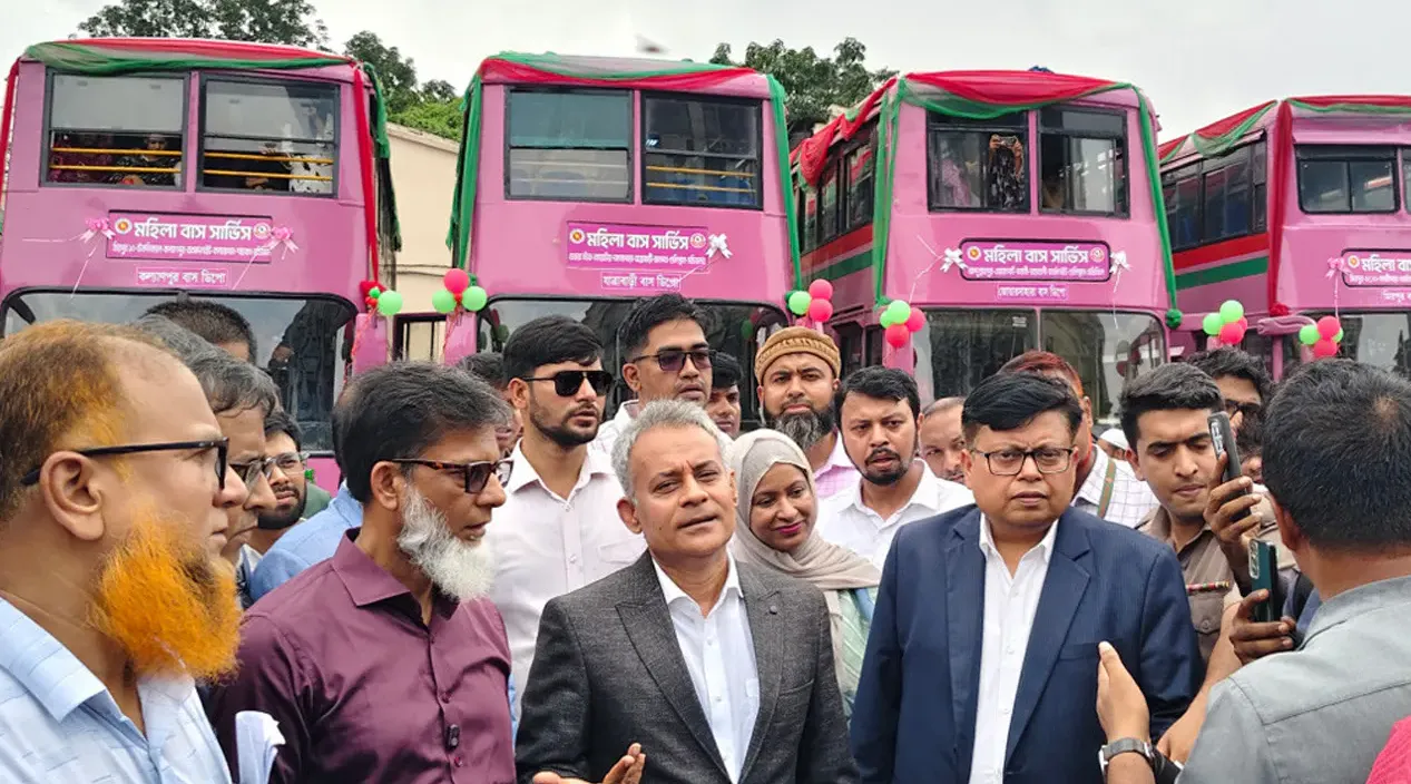 নারীদের নিরাপদ যাতায়াতে চালু হলো ‘মহিলা বাস সার্ভিস’