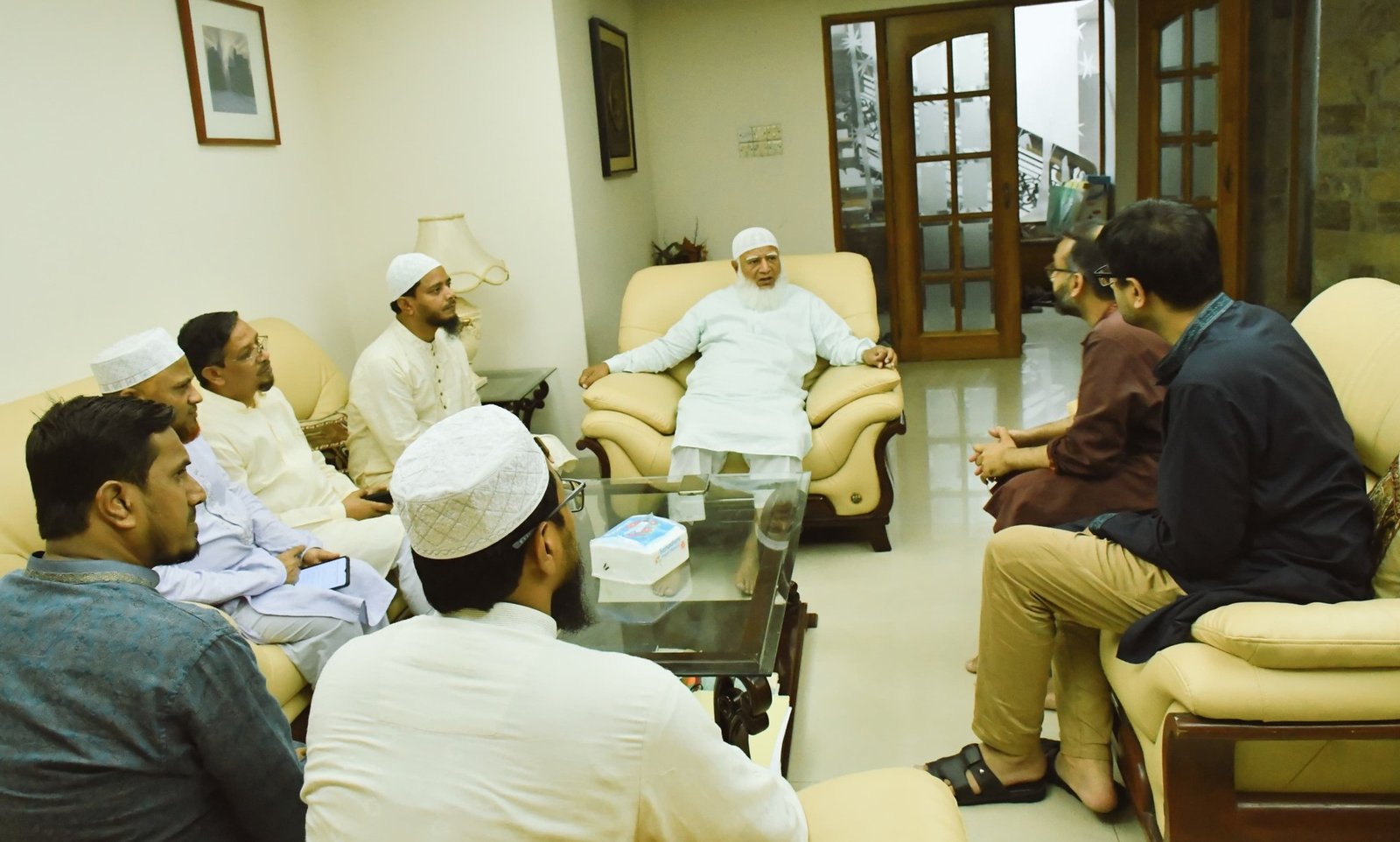 ব্যারিস্টার আব্দুর রাজ্জাক এর বাসায় জামায়াতের আমীর
