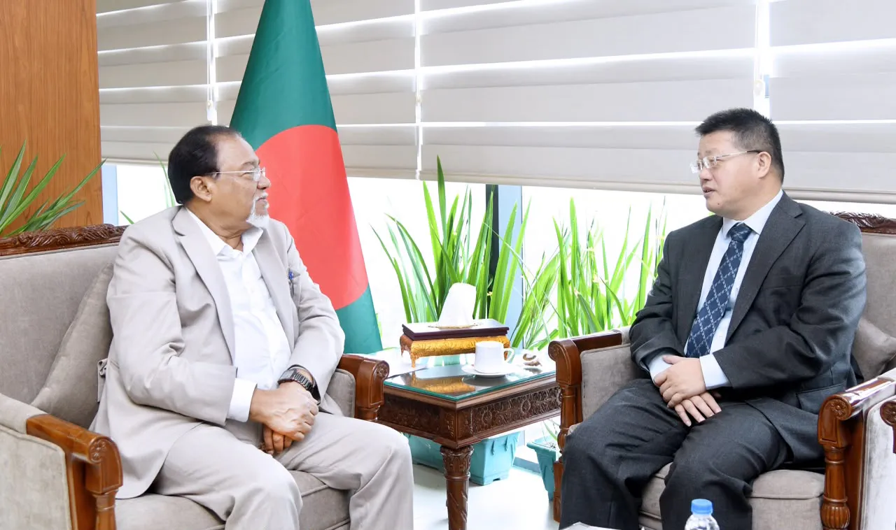 প্রধানমন্ত্রীর জনপ্রশাসন উপদেষ্টা মো. ইসমাইল জবিউল্লাহ এর সাথে বিদায়ী সাক্ষাৎ করলেন চীনের রাষ্ট্রদূত