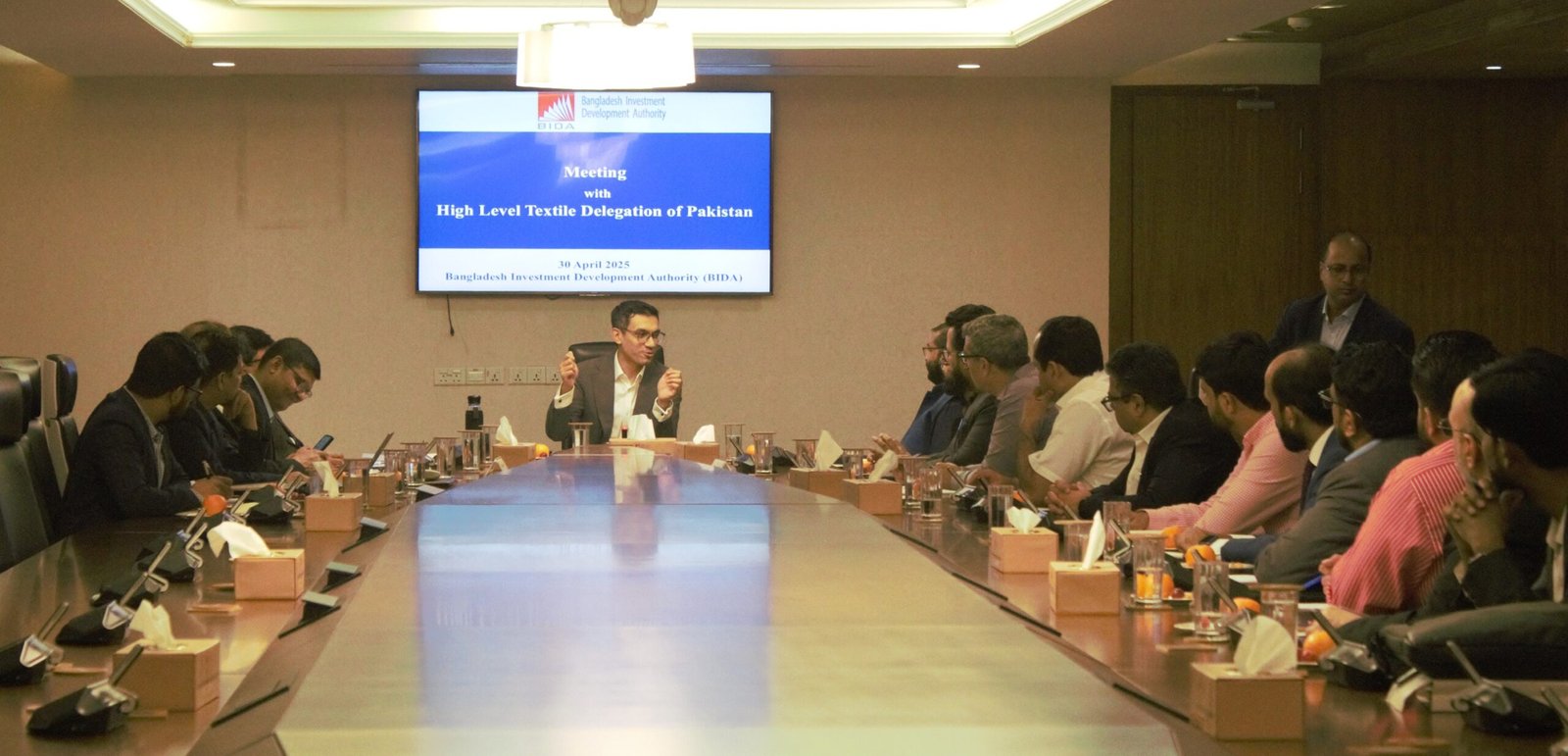 বাংলাদেশের বিনিয়োগ সম্ভাবনা নিয়ে পাকিস্তানি টেক্সটাইল প্রতিনিধি দলের সাথে বিডার বৈঠক