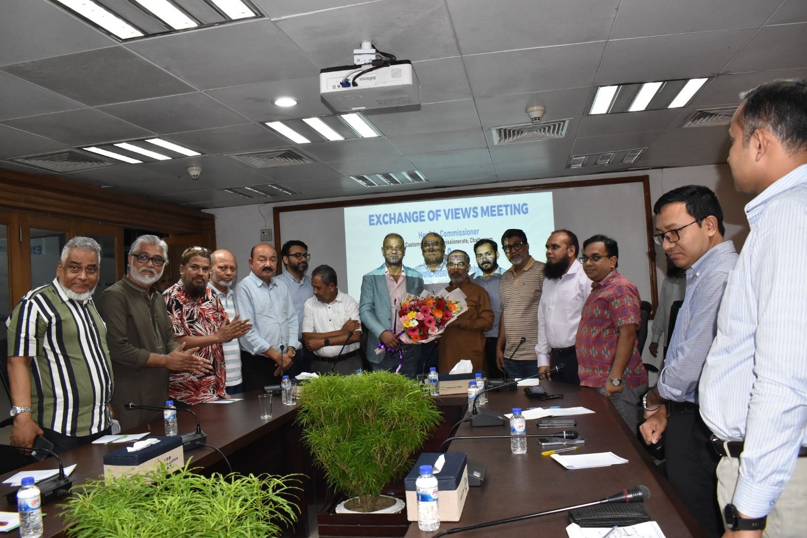 বিজিএমইএ ও কাস্টম বন্ড কমিশনারেট চট্টগ্রামের গঠনমূলক মতবিনিময় সভা অনুষ্ঠিত