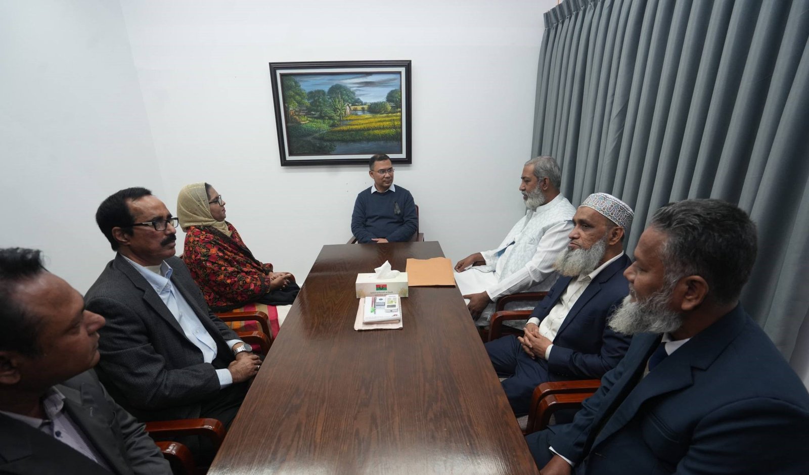 তারেক রহমানের সঙ্গে সৌজন্য বৈঠক করলেন বাংলাদেশ লেবার পার্টির প্রতিনিধি দল