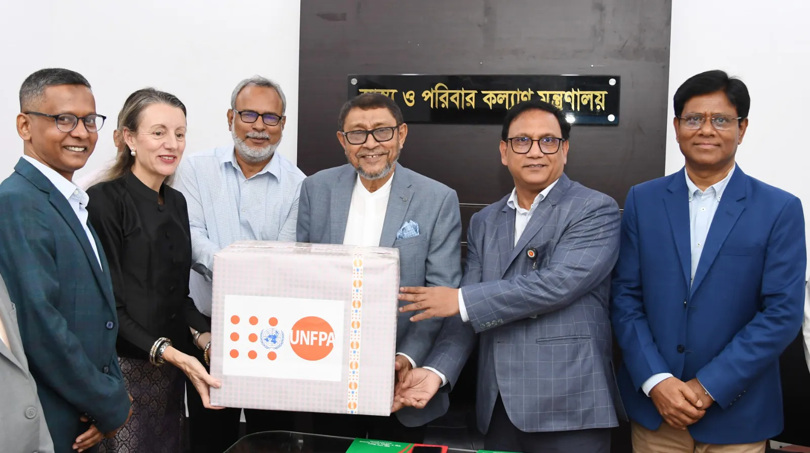 স্বাভাবিক প্রসব সহায়তায় স্বাস্থ্য মন্ত্রণালয়কে ১০০০ সেট KIWI ভ্যাকুয়াম এক্সট্রাকশন ডিভাইস দিল UNFPA