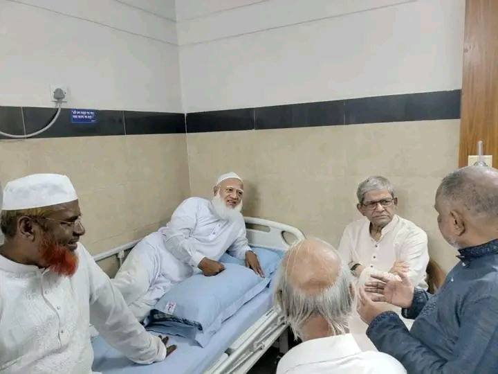 জামায়াতের আমিরকে দেখতে হাসপাতালে গেলেন বিএনপি মহাসচিব মির্জা ফখরুল