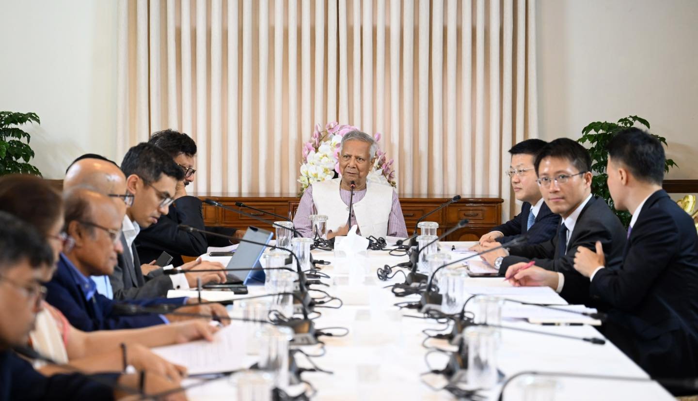 প্রধান উপদেষ্টা চীন সফরের অগ্রগতি পর্যালোচনা করেছেন, দ্বিপাক্ষিক সহযোগিতার পরবর্তী পদক্ষেপের রূপরেখা দিয়েছেন