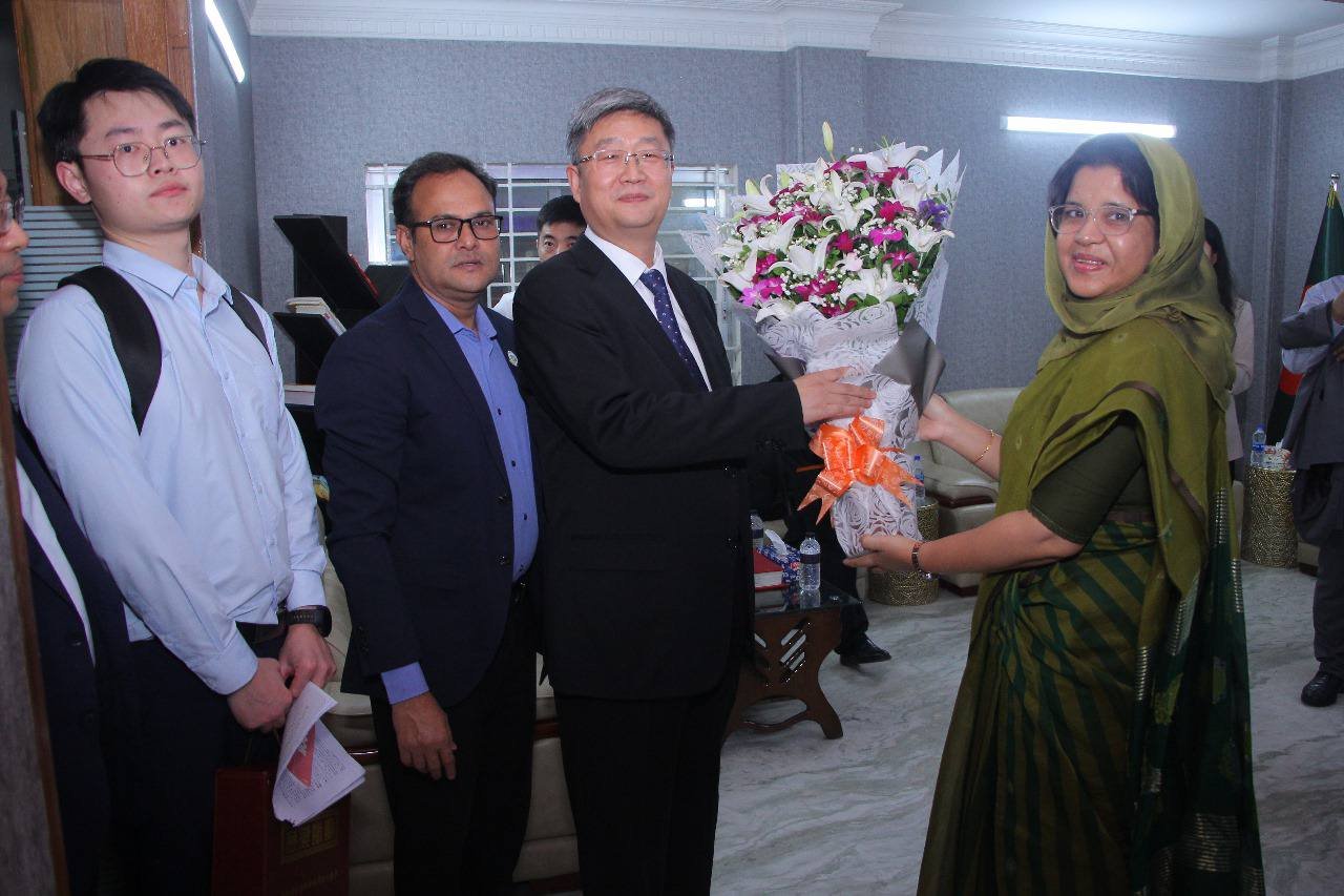 বাংলাদেশে নবায়নযোগ্য জ্বালানি ও কৃষি খাতে বিনিয়োগে চীনের আগ্রহ প্রকাশ