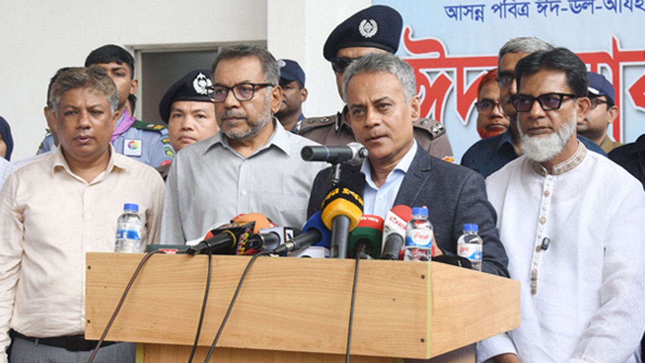 ঈদযাত্রায় রেলে বাড়তি চাপেও শিডিউল বিপর্যয়ের শঙ্কা নেই: রেলমন্ত্রী