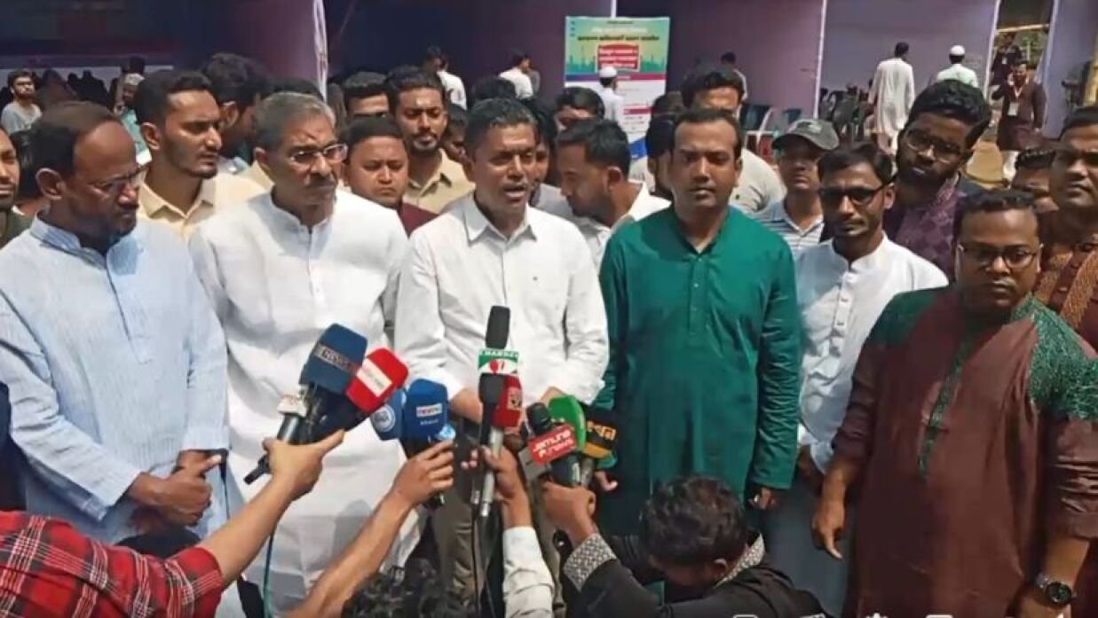 ছাত্রদলের রাজনীতি করবে নিয়মিত ছাত্ররাই: রকিবুল ইসলাম বকুল