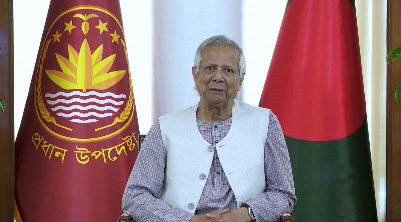 এবার রমজানে দ্রব্যমূল্য আগের তুলনায় কমেছে, জনগণ স্বস্তি পেয়েছে : প্রধান উপদেষ্টা