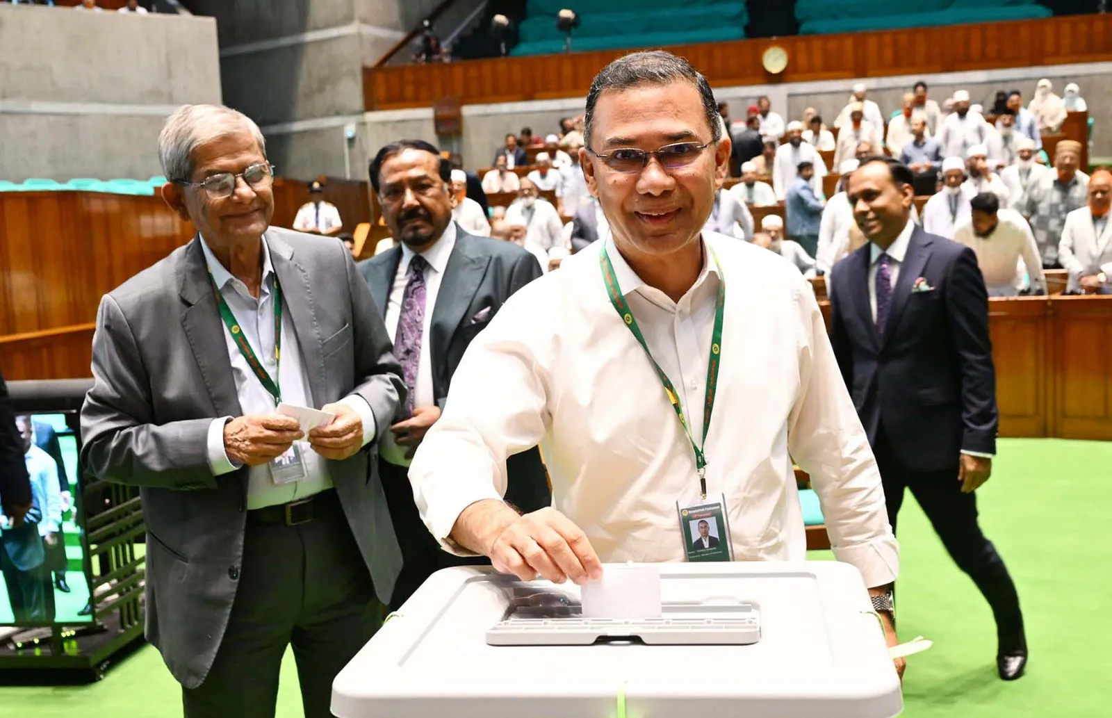 রাষ্ট্রপতি নির্বাচনে ভোট দিলেন প্রধানমন্ত্রী, স্পিকার ও বিরোধীদলীয় নেতা