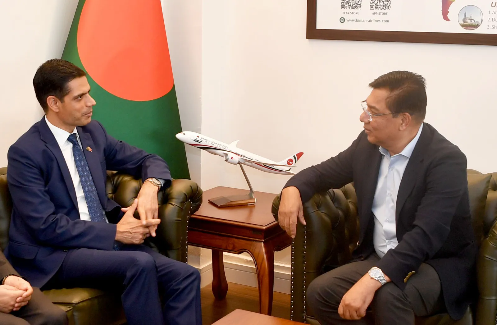 আকাশপথে সংযোগ বাড়িয়ে পর্যটন সম্পর্ক গভীর করতে চায় বাংলাদেশ-নেপাল