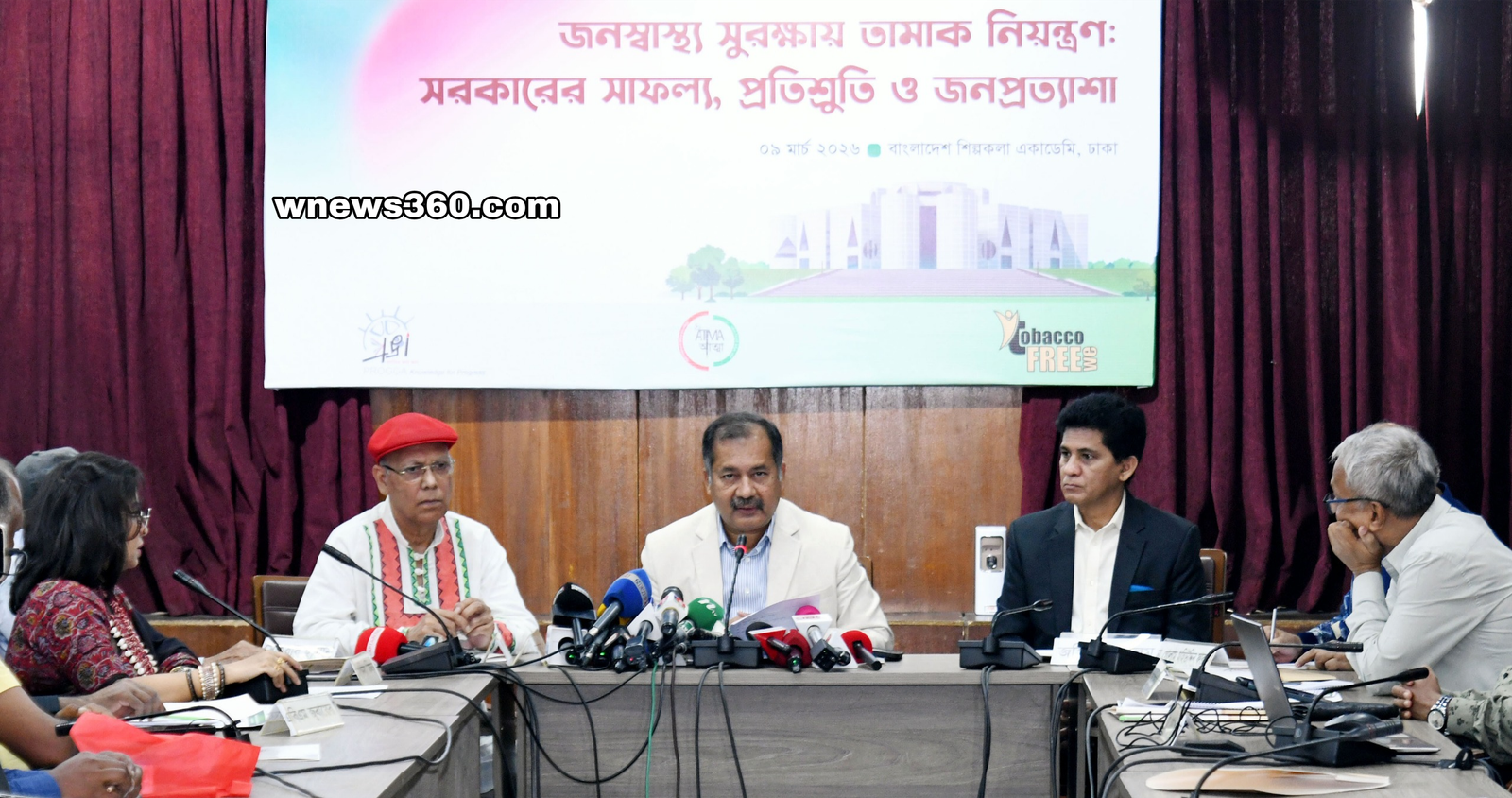 ধূমপান ও তামাক জাতীয় দ্রব্য প্রকাশ্যে ব্যবহার নিষেধ করার বিষয়ে আইন প্রণয়নের প্রস্তাব করবেন তথ্য ও সম্প্রচার মন্ত্রী