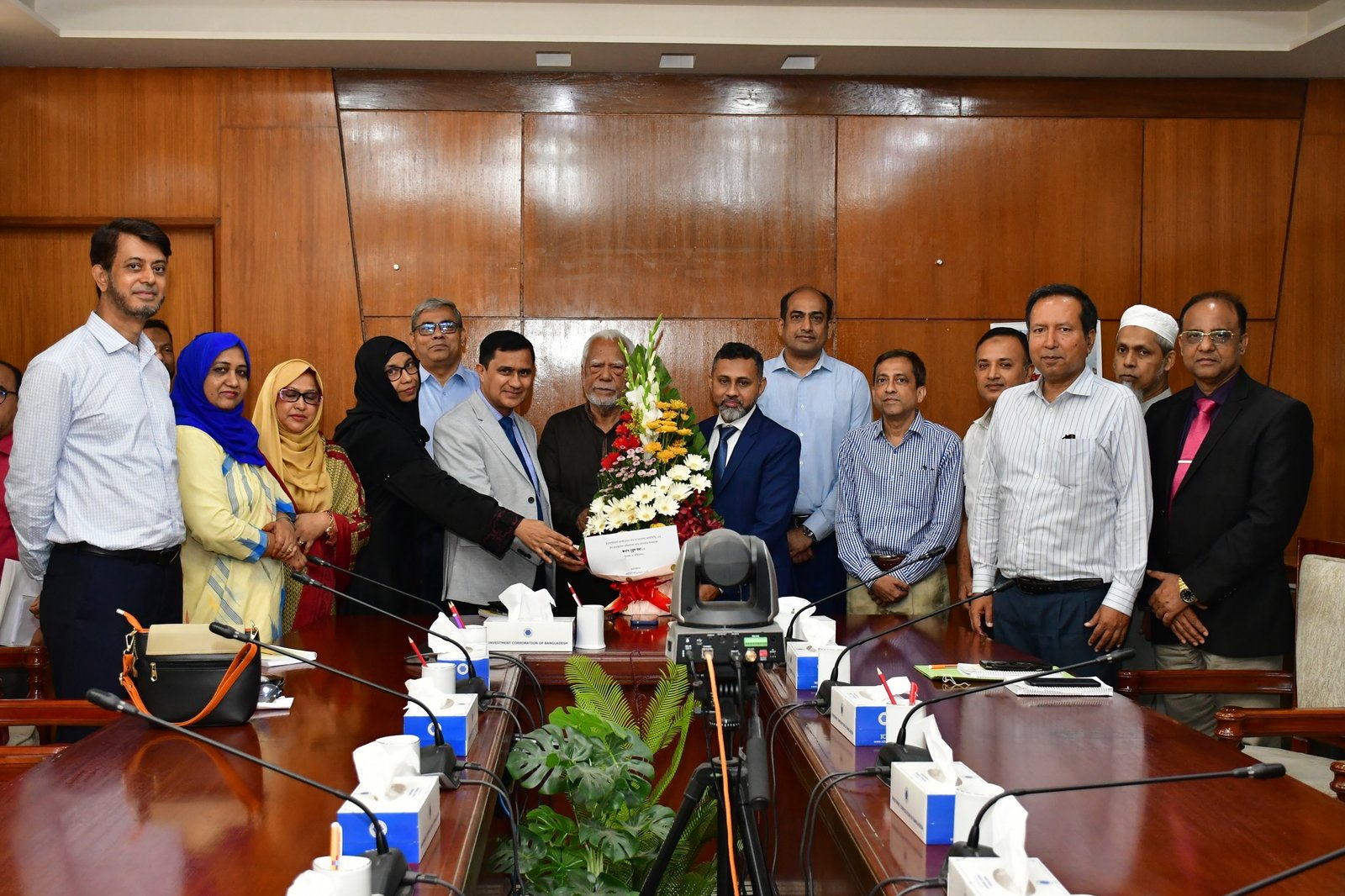 আইসিবি-তে উপব্যবস্থাপনা পরিচালক হিসেবে পদায়ন পেলেন মোঃ নূরুল হুদা