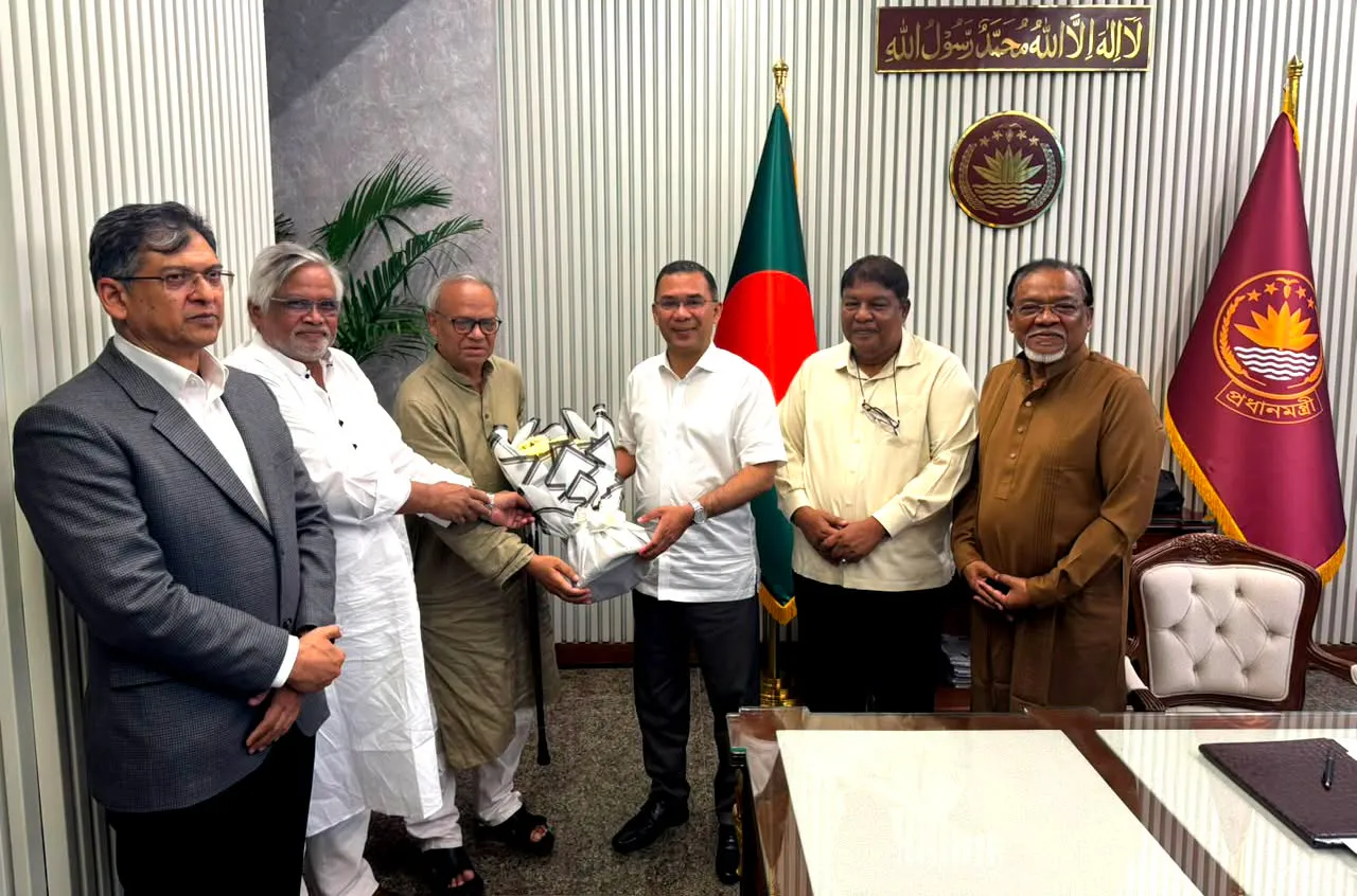 প্রধানমন্ত্রী ও বিএনপি চেয়ারম্যান তারেক রহমানের সঙ্গে সৌজন্য সাক্ষাৎ করলেন বিএনপির নবনির্বাচিত স্থায়ী কমিটির সদস্যবৃন্দ