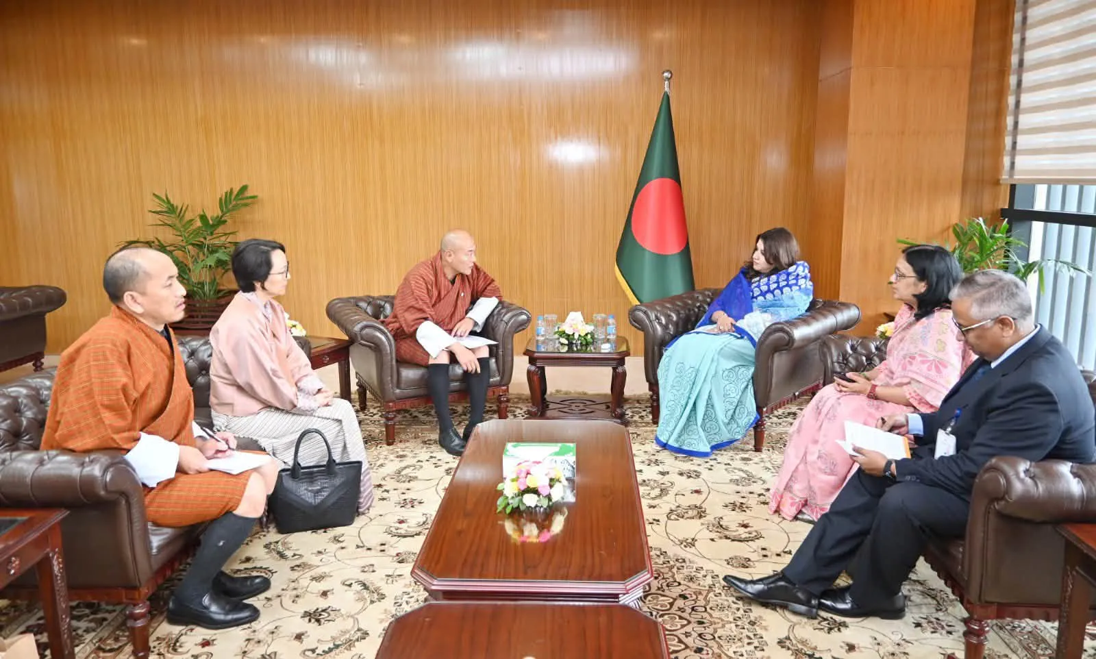 বাংলাদেশ-ভুটান অর্থনৈতিক সম্পৃক্ততা বাড়াতে বিশেষ অর্থনৈতিক অঞ্চল চালুর ওপর গুরুত্বারোপ করলেন পররাষ্ট্র প্রতিমন্ত্রী