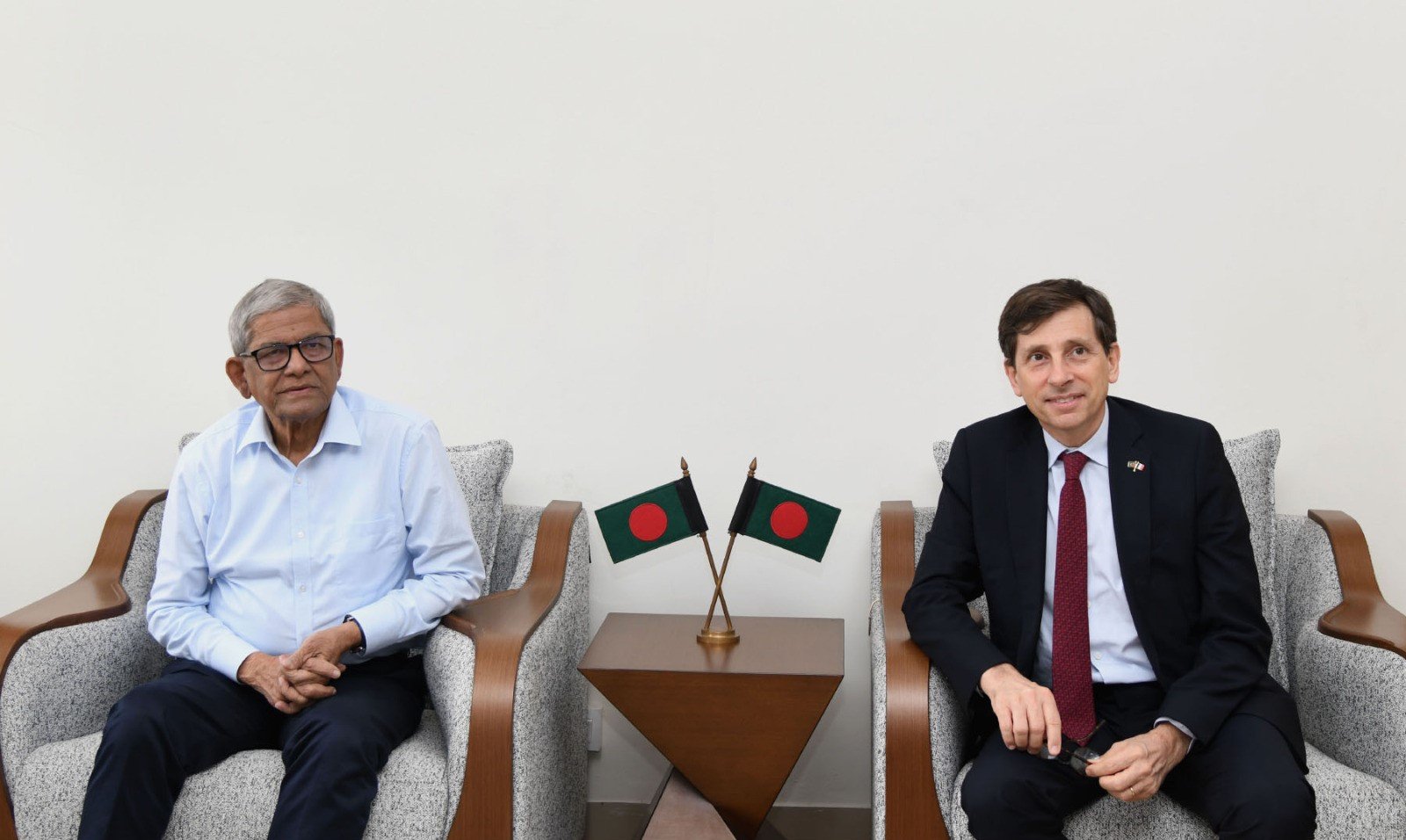 ফ্রান্স বাংলাদেশের গুরুত্বপূর্ণ উন্নয়ন সহযোগী: স্থানীয় সরকার, পল্লী উন্নয়ন ও সমবায় মন্ত্রী