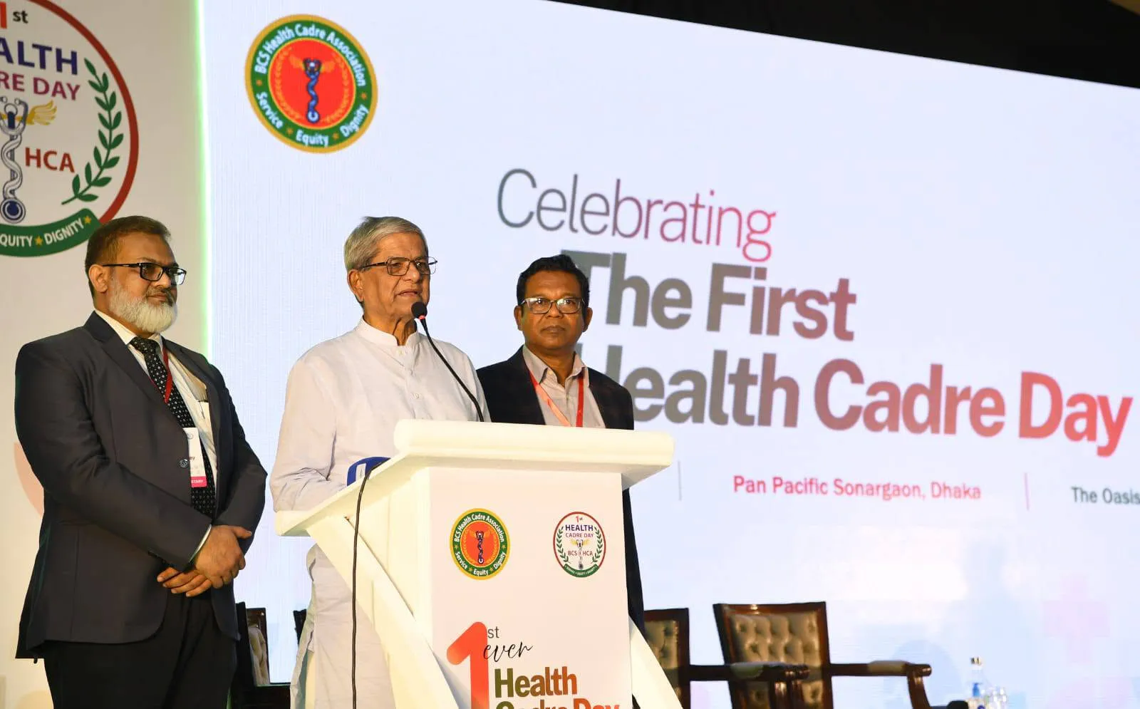 স্বাস্থ্য খাতকে আরও শক্তিশালী করতে চিকিৎসকদের সহযোগিতা অপরিহার্য: স্থানীয় সরকার মন্ত্রী