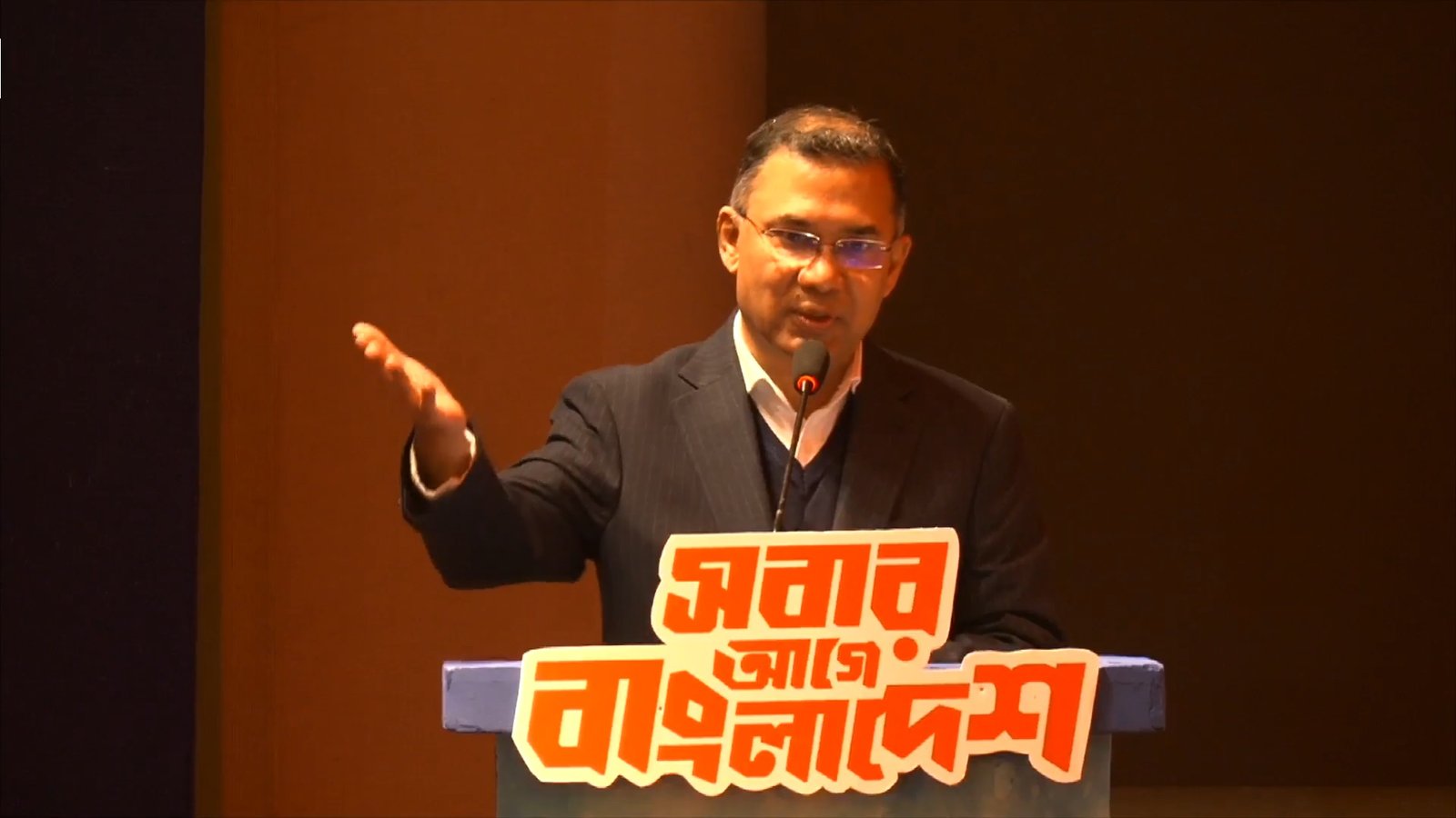 নারী ও পরিবারকে কেন্দ্র করে উন্নয়নের রূপরেখা: ‘ফ্যামিলি কার্ড’ পরিকল্পনার বিস্তারিত তুলে ধরলেন তারেক রহমান