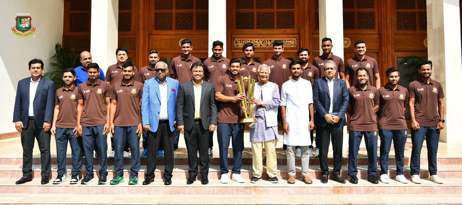 জাতীয় ক্রিকেট দলকে প্রধান উপদেষ্টার সংবর্ধনা