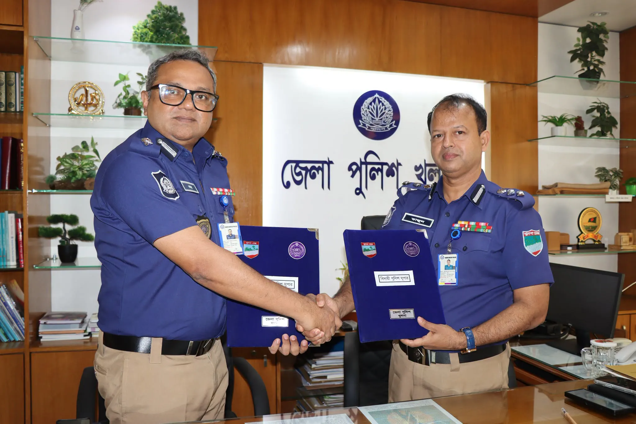 খুলনা জেলা পুলিশের নতুন পুলিশ সুপার হিসেবে সরকার ওমর ফারুকের যোগদান