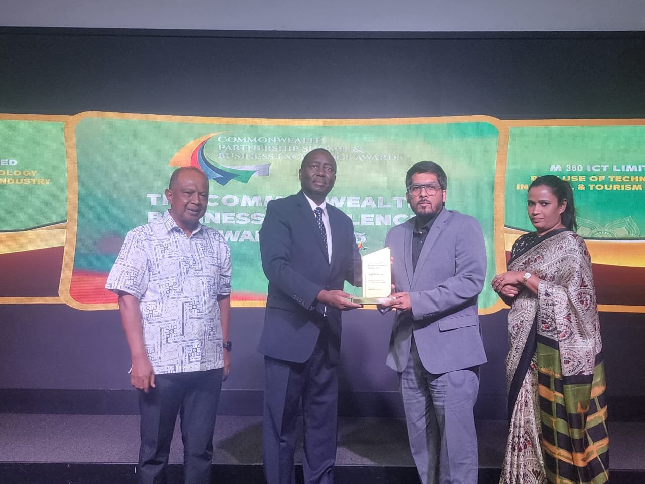 বাংলাদেশের M360 ICT লিমিটেড মালয়েশিয়ায় মর্যাদাপূর্ণ কমনওয়েলথ পুরস্কার জিতেছে