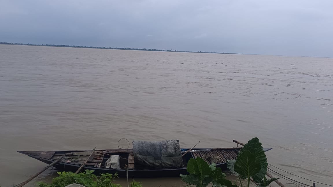 ফারাক্কার গেট খুললেও পদ্মায় পানি বাড়েনি