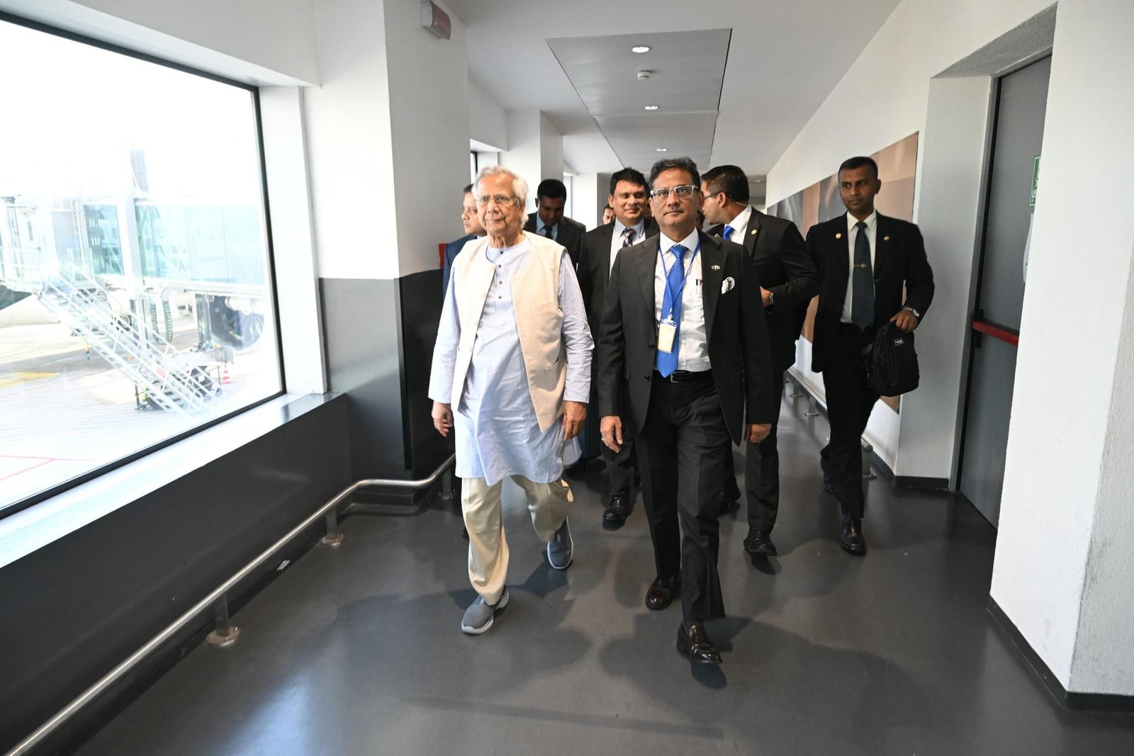 FAO বিশ্ব খাদ্য ফোরামে যোগ দিতে রোমে পৌঁছেছেন প্রধান উপদেষ্টা