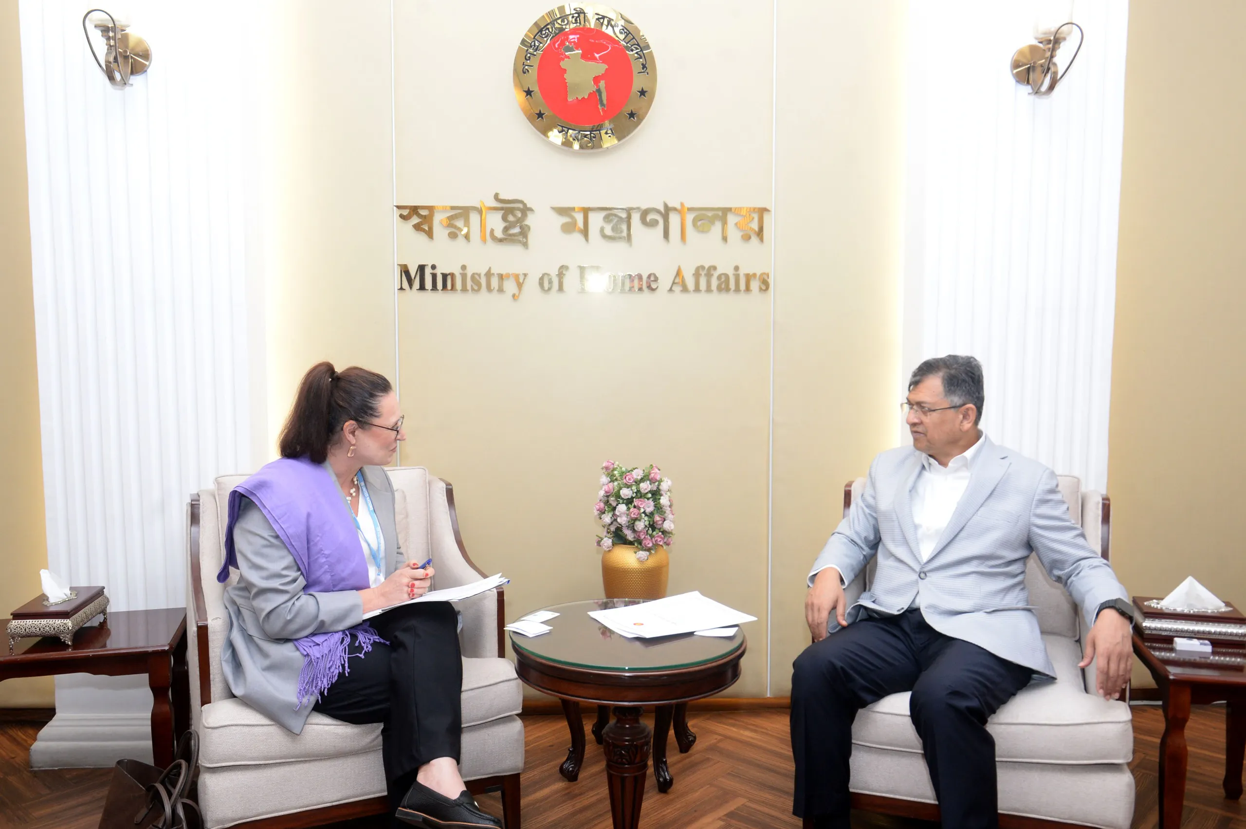 স্বরাষ্ট্রমন্ত্রীর সঙ্গে সৌজন্য সাক্ষাৎ করলেন আন্তর্জাতিক অভিবাসন সংস্থার (IOM) নবনিযুক্ত চিফ অব মিশন