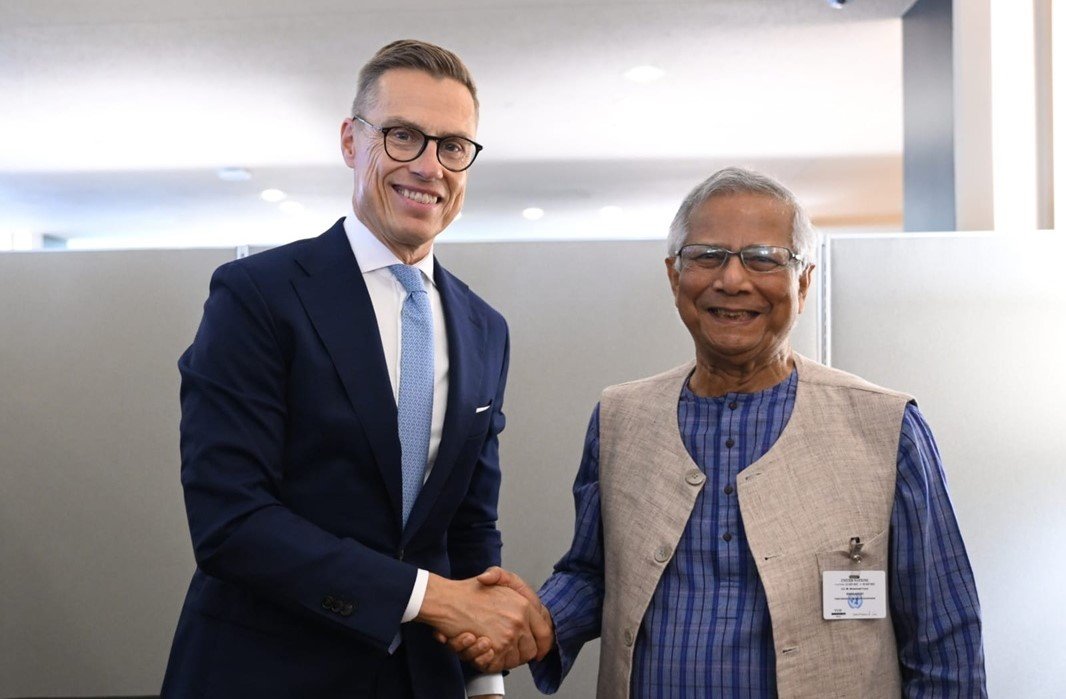 জাতিসংঘ সাধারণ পরিষদে প্রধান উপদেষ্টার সাথে সাক্ষাৎ করলেন ফিনল্যান্ডের রাষ্ট্রপতি