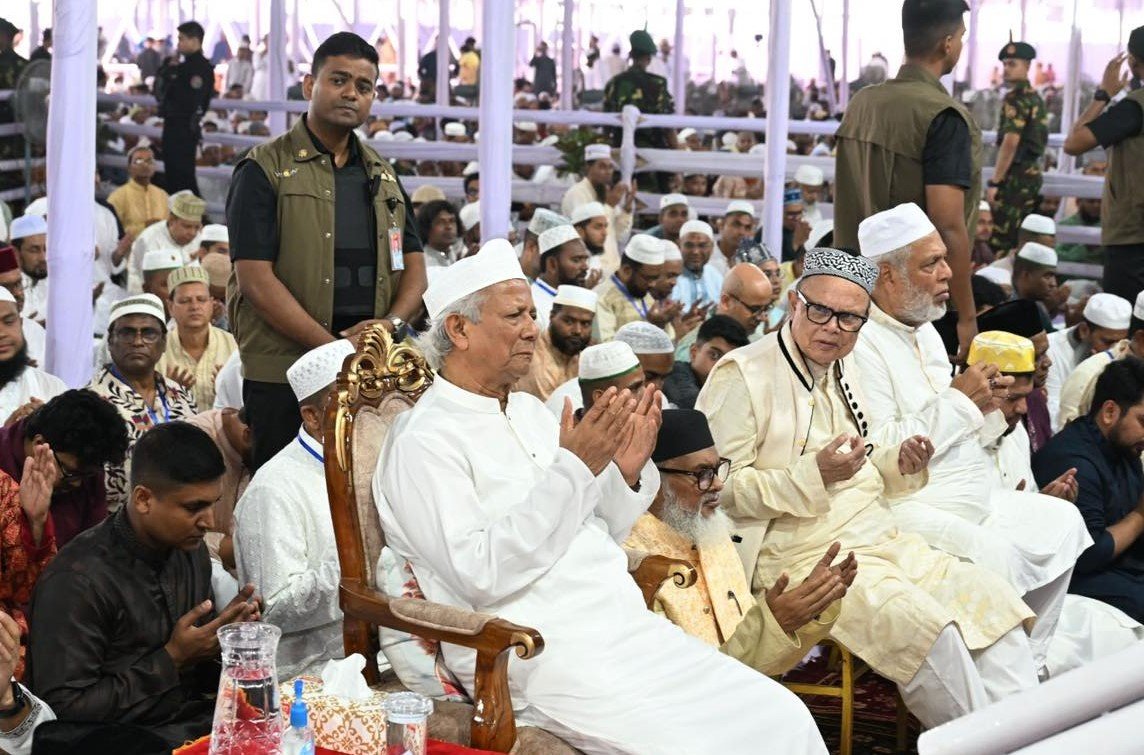 জাতীয় ঈদগাহে ঈদের নামাজ আদায় করলেন প্রধান উপদেষ্টা