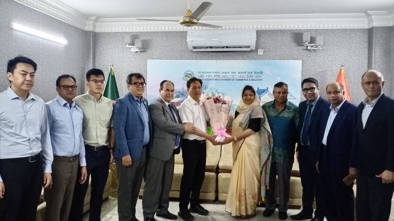 বাণিজ্য ও বিনিয়োগের সুযোগ অন্বেষণের জন্য উচ্চ পর্যায়ের ইউনান প্রদেশের প্রতিনিধিদল BCCCI পরিদর্শন করেছে