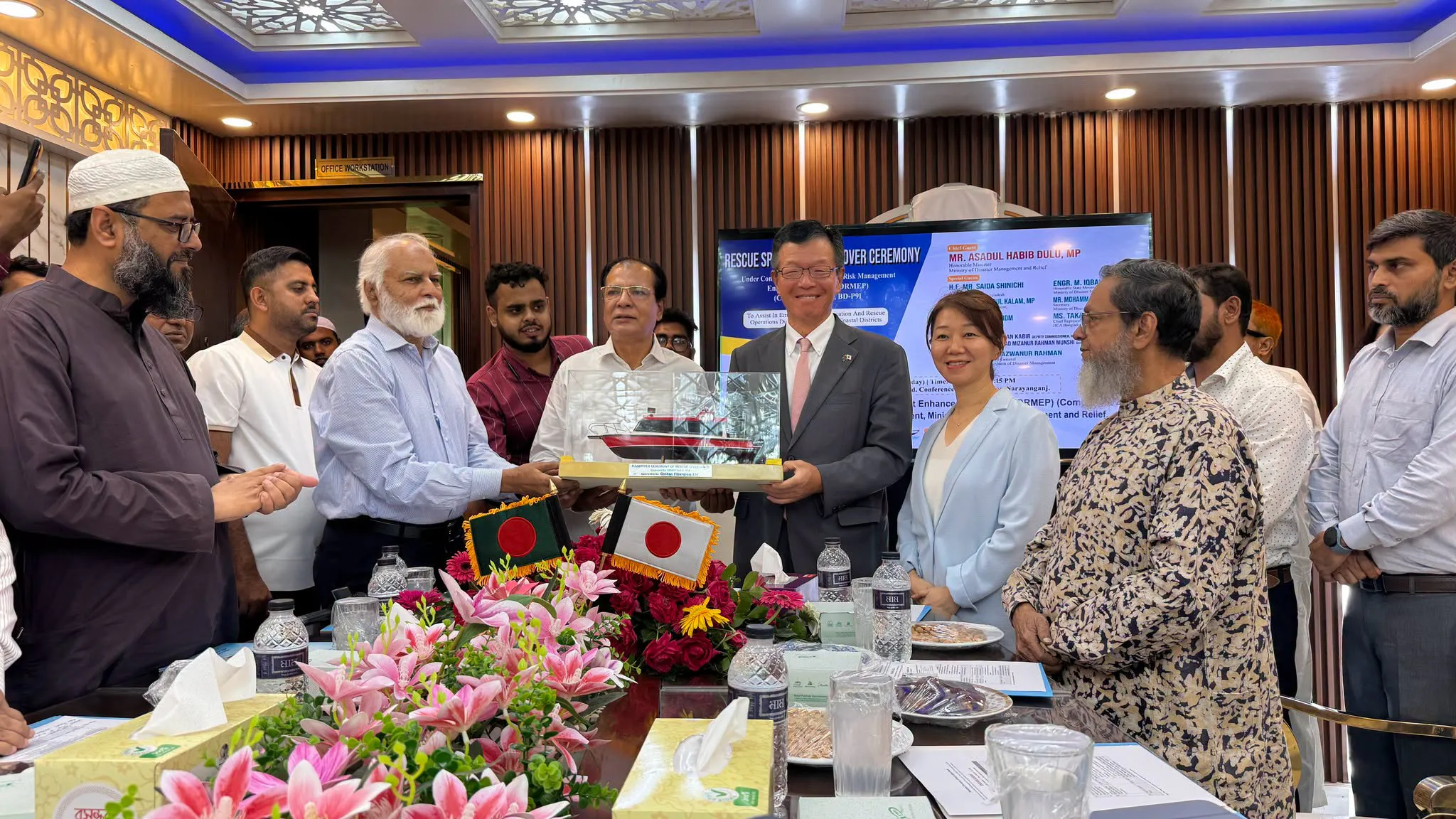 দুর্যোগ মোকাবিলায় বাংলাদেশকে ১২টি উদ্ধারকারী স্পিডবোট দিল জাপান