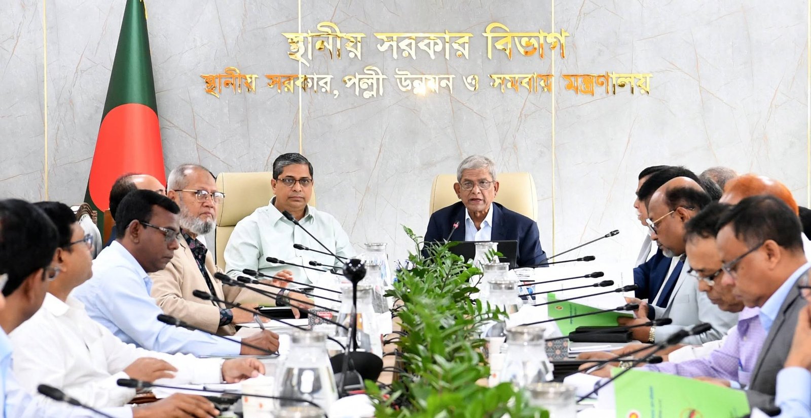 ডেঙ্গু প্রতিরোধে জাতীয় কমিটির প্রথম সভা অনুষ্ঠিত, স্থানীয় সরকার প্রতিমন্ত্রীর তত্ত্বাবধানে বিশেষ টাস্কফোর্স গঠনের সিদ্ধান্ত
