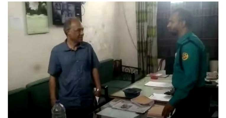 ভোর রাতে পুলিশের টহল কার্যক্রম আকস্মিক পরিদর্শনে স্বরাষ্ট্র উপদেষ্টা