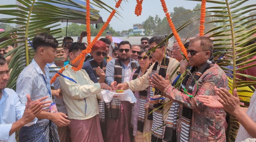 প্রধানমন্ত্রীর নেতৃত্বে সুষম উন্নয়নে সমতলের সাথে সমভাবে এগোবে পাহাড়ঃ পার্বত্য মন্ত্রী