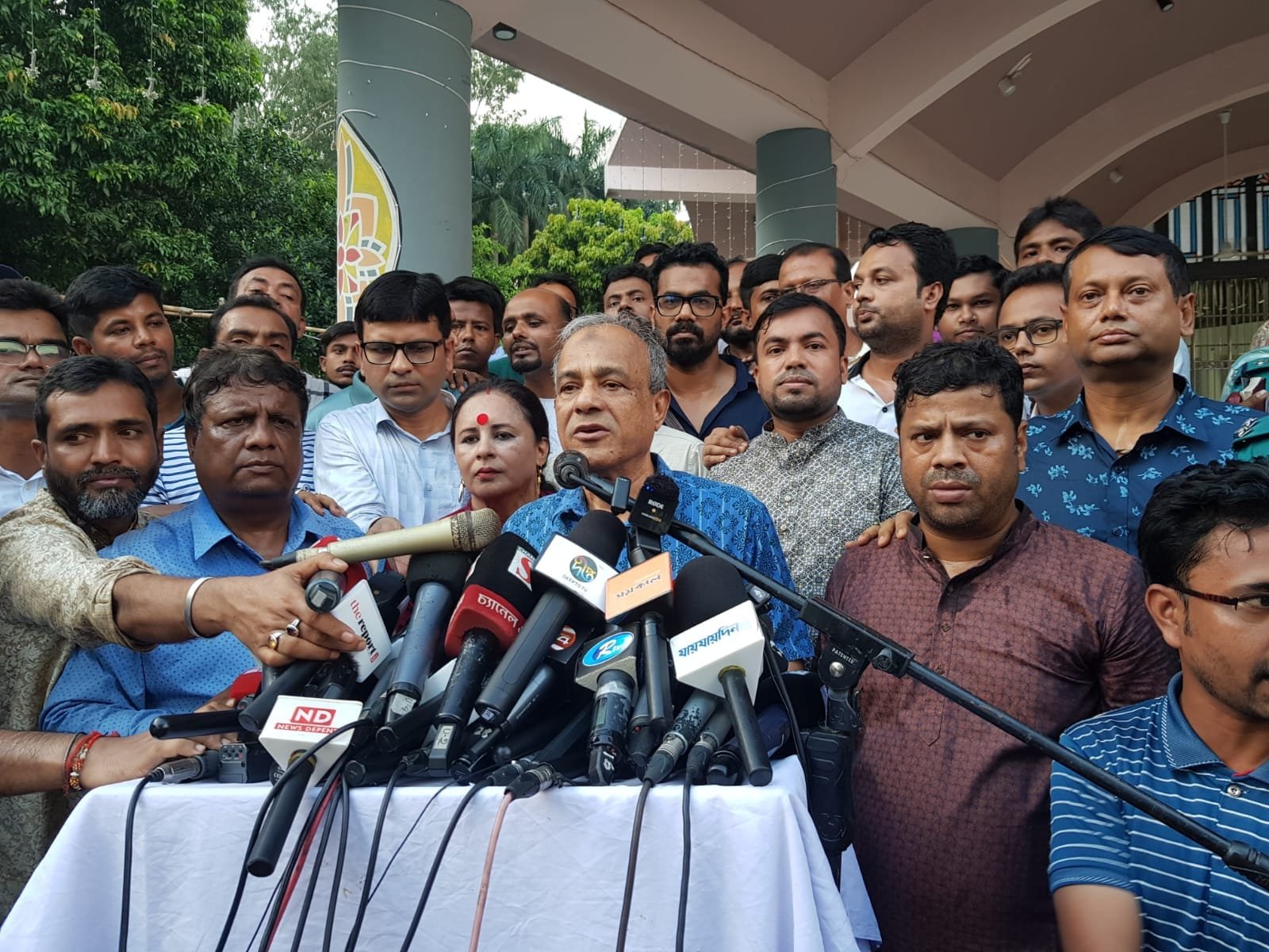 কোন নিরাপত্তা ঝুঁকি নেই, পূজা নির্বিঘ্নে ও শান্তিপূর্ণভাবে হবে- স্বরাষ্ট্র উপদেষ্টা